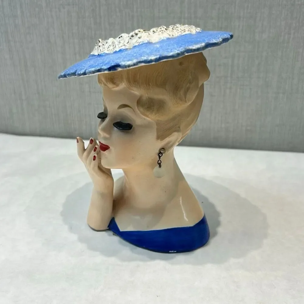 Vtg 50s Napco Glamour Girl Lady Head Vase 1958 Blue Hat Hand Up Eyelashes C3307A